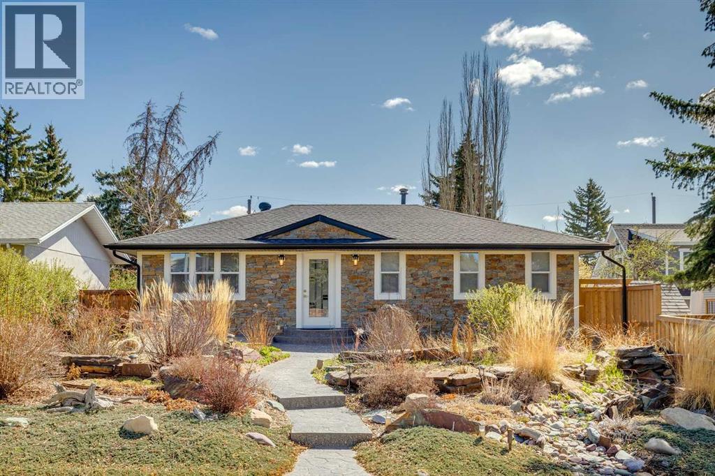 46 Street Sw Unit 3140, Calgary, AB T3E 3W8