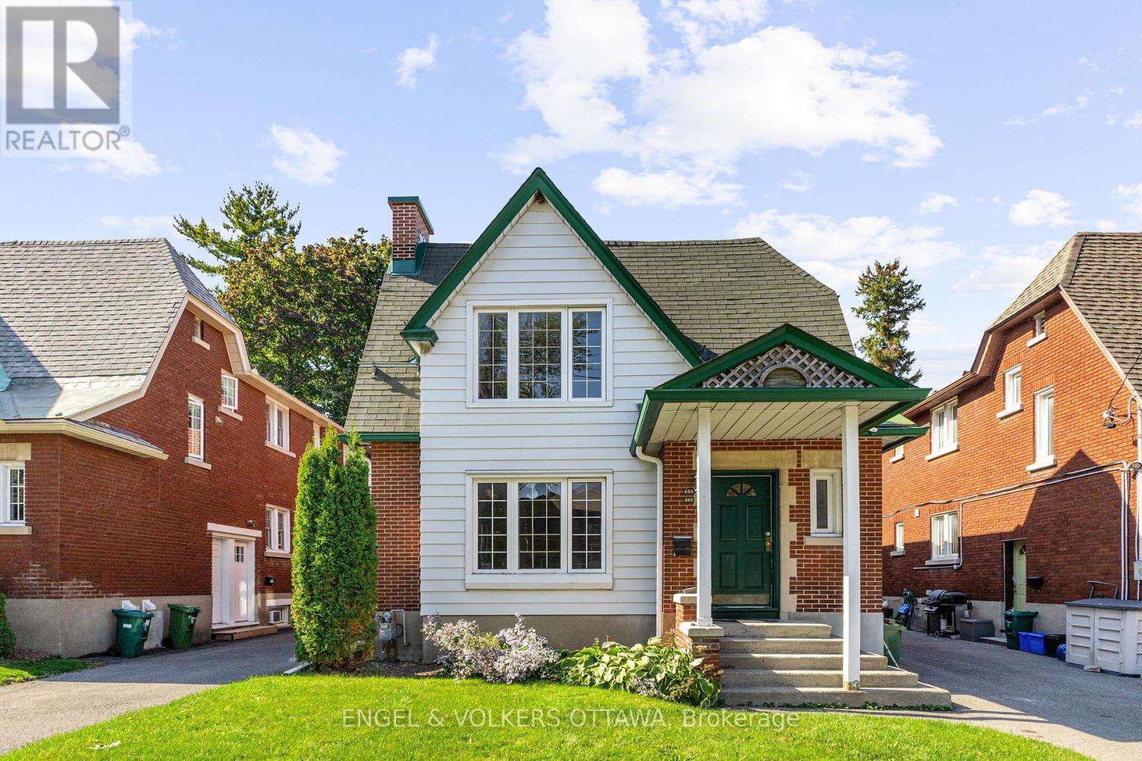 460 Holland Ave, Ottawa, ON K1Y 0Z5
