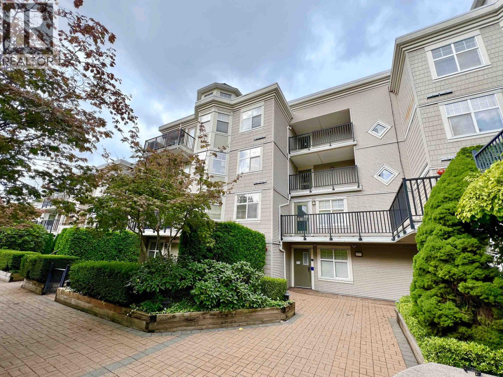 7038 21st Avenue Unit 301, Burnaby, BC V5E 2Y9