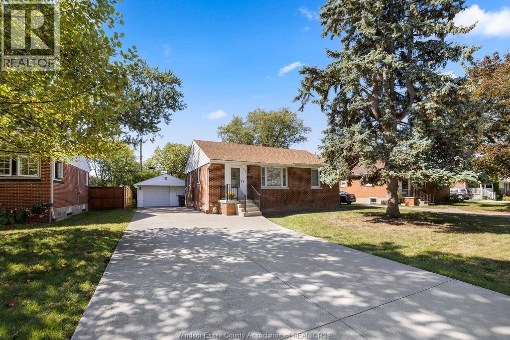 3429 Dominion, Windsor, ON N9E 2N8