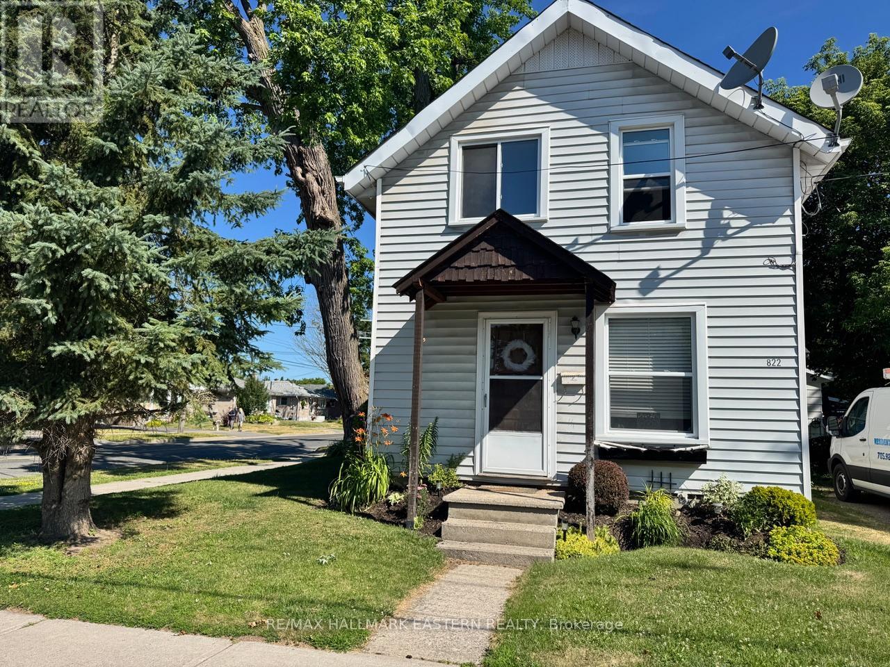 822 St Marys St, Peterborough, ON K9J 4H3