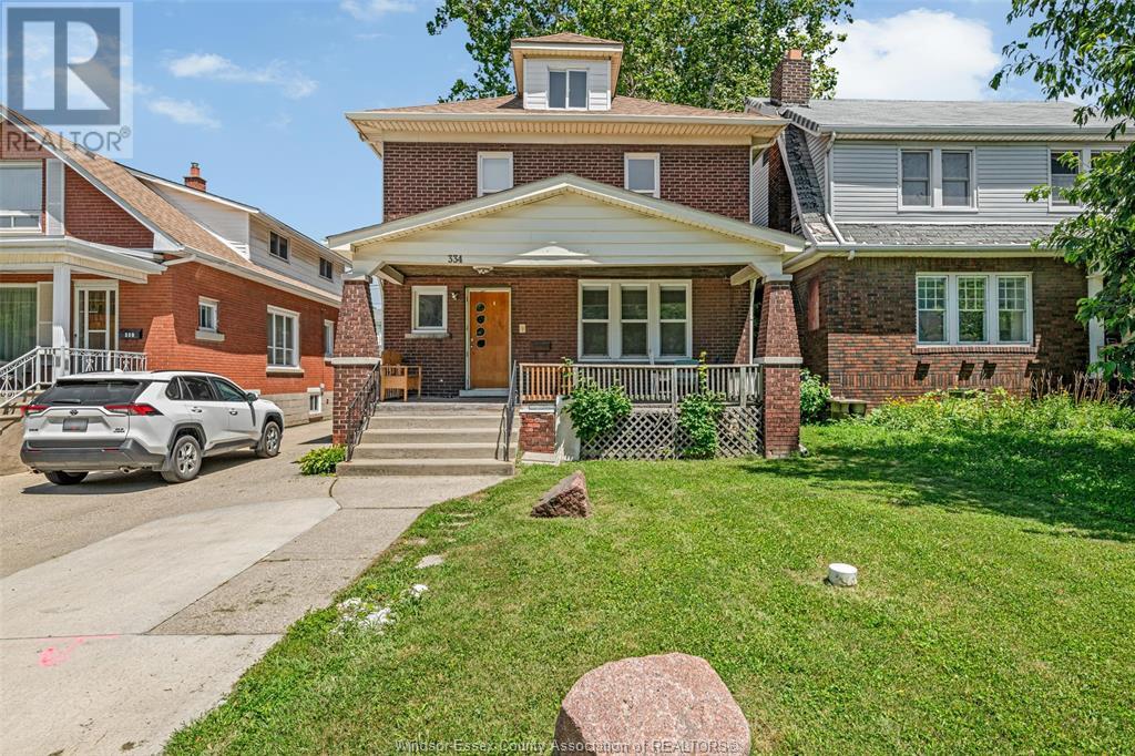 334 Rankin Ave, Windsor, ON N9B 2R7