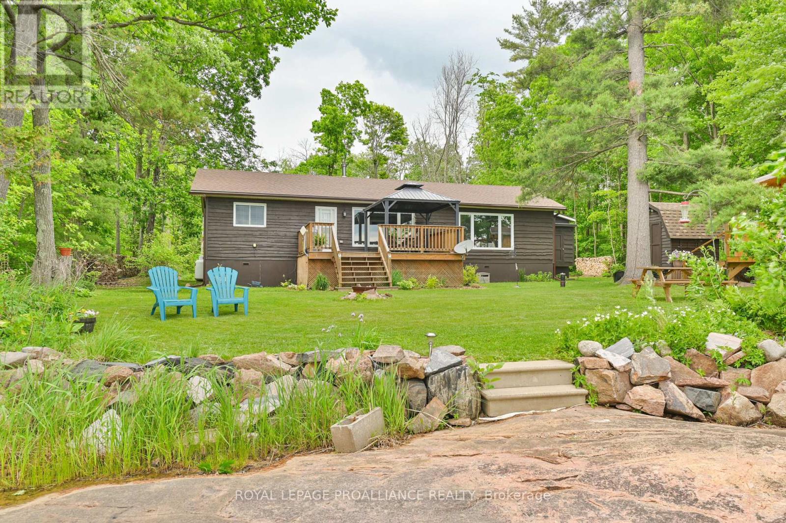 304 Lakeview Ln, Tweed, ON K0K 3J0