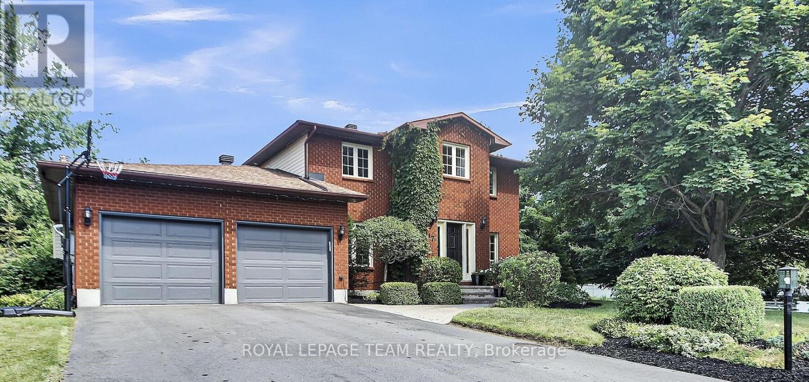 7117 Quinnfield Way, Ottawa, ON K4P 1B6