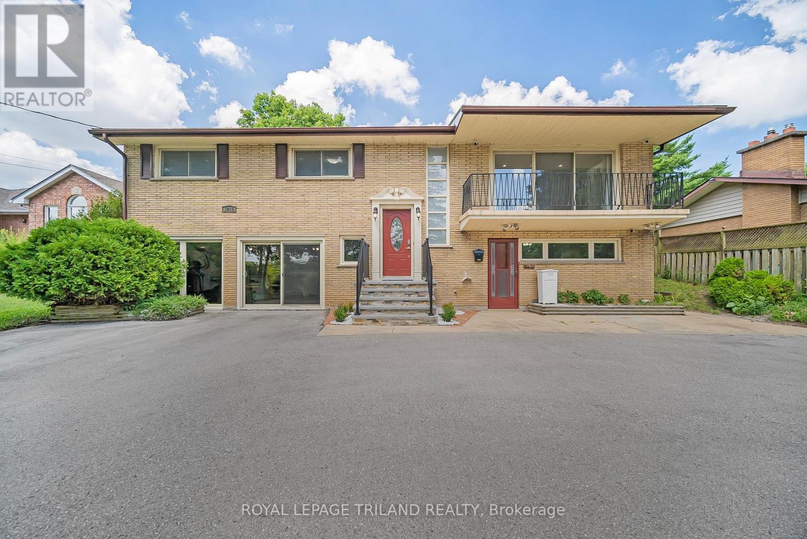 1210 Hamilton Rd, London, ON N5W 1A9