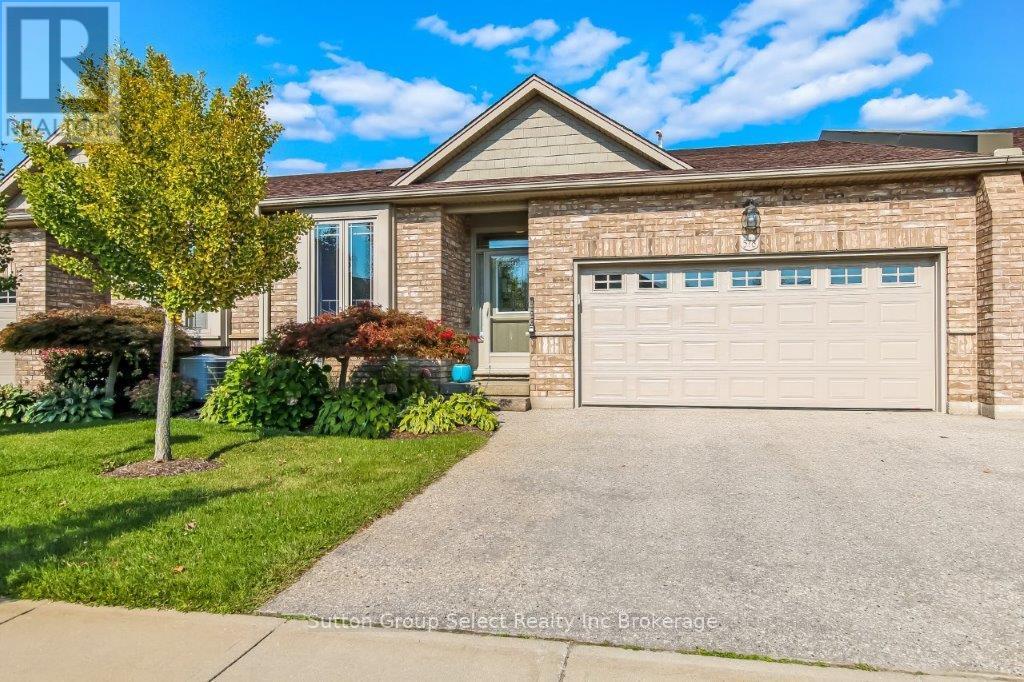 52 578 Spitfire St, Woodstock, ON N4T 0C2