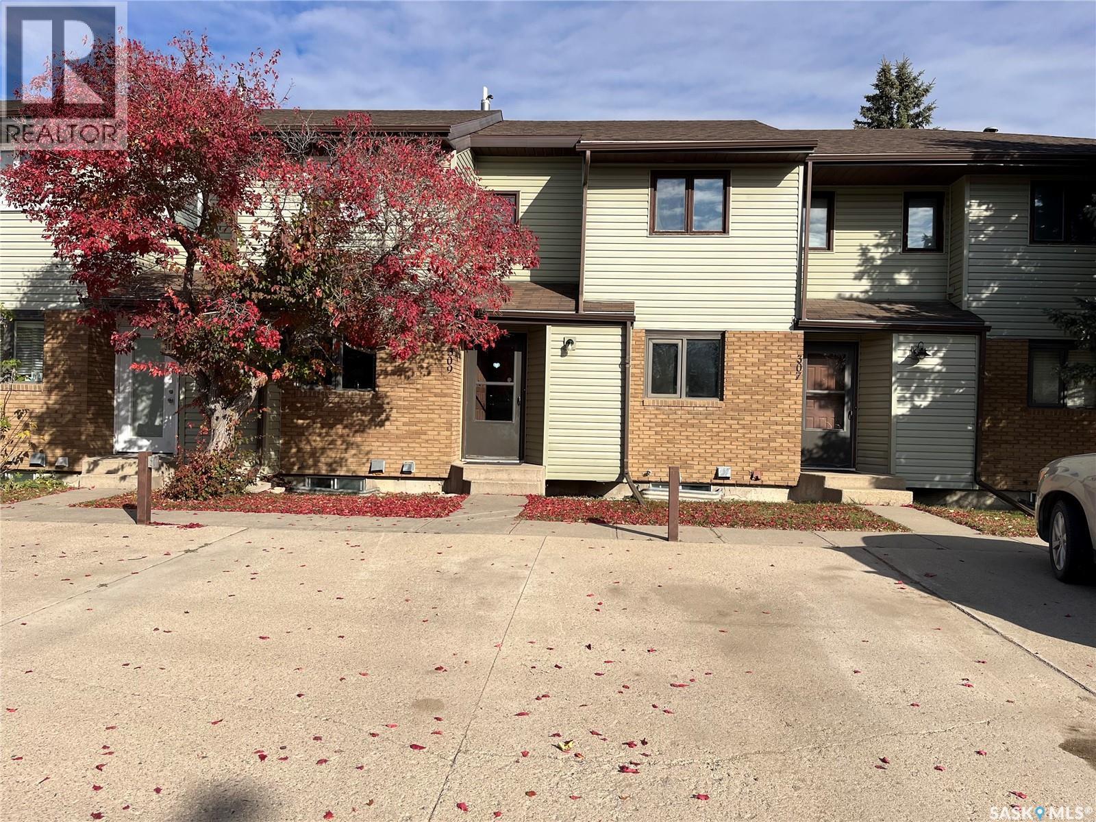 309 7 Avenue, Humboldt, SK S0K 2A0