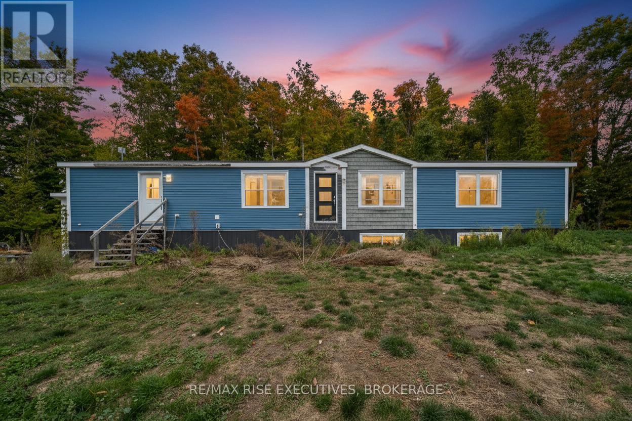 310 Berryton Rd, Leeds and the Thousand Islands, ON K0H 2N0