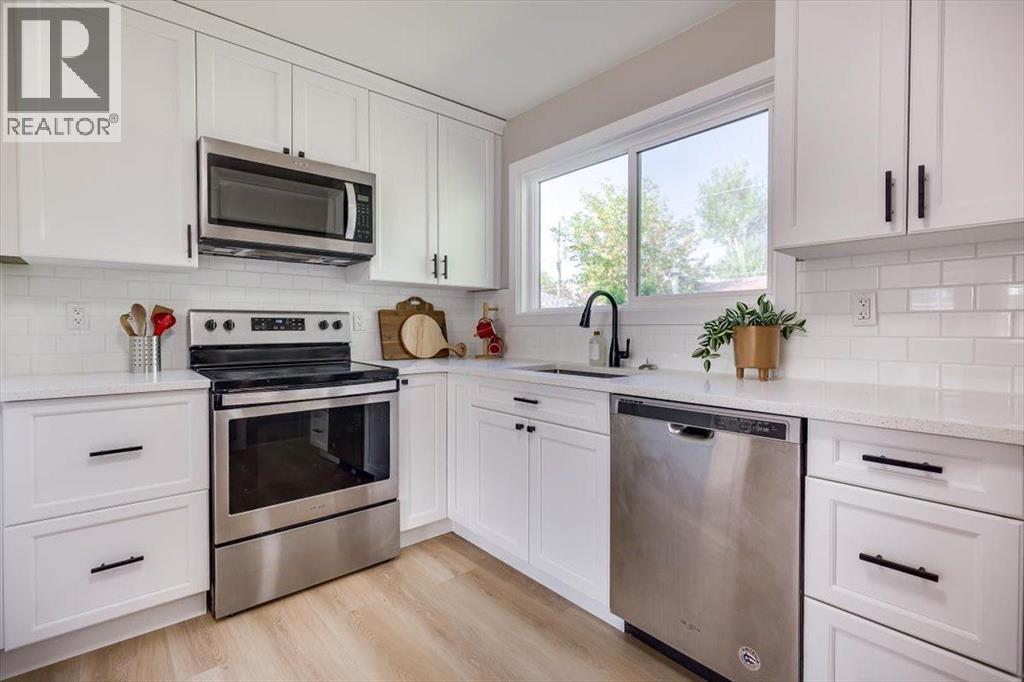 40 Avenue Unit 4230 #a, Red Deer, AB T4N 2X2
