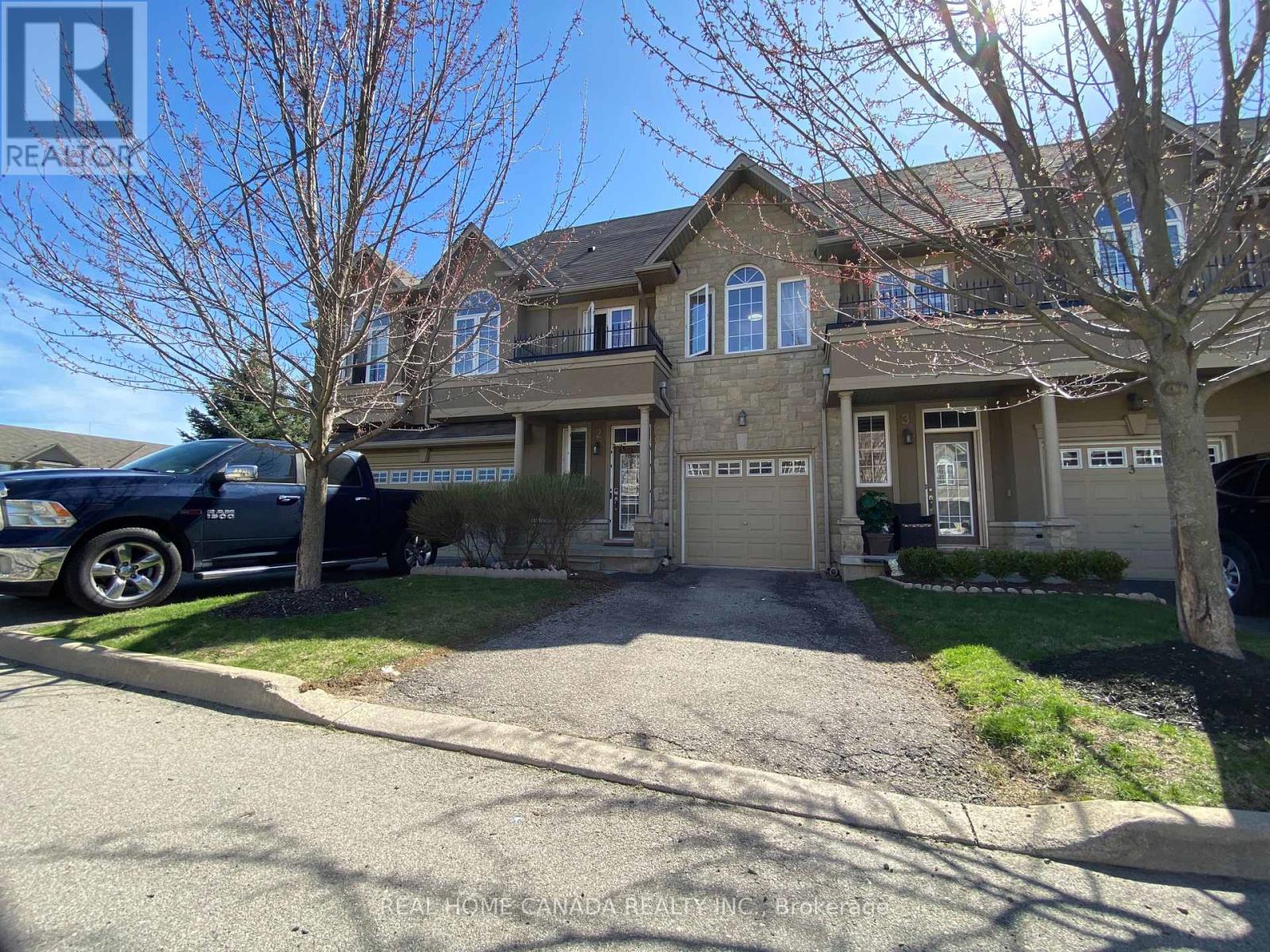 2 370 Stonehenge Dr, Hamilton Ancaster, ON L9K 0H9