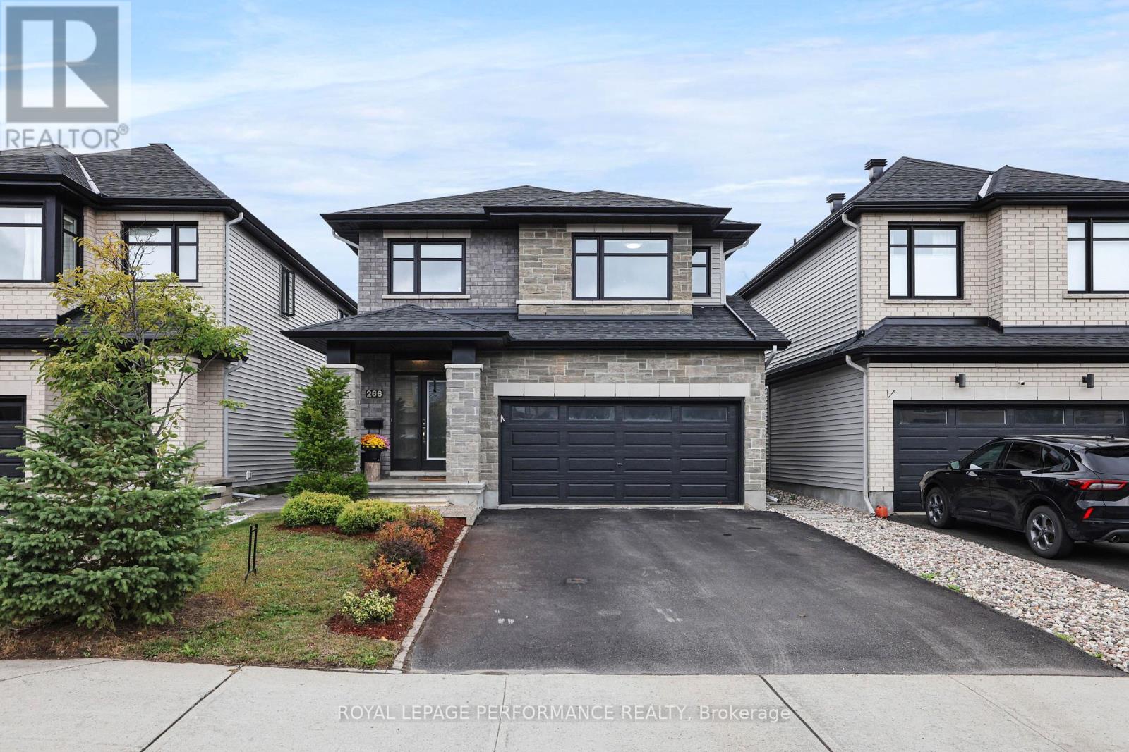 266 Shinleaf Cres, Ottawa, ON K4B 1H9