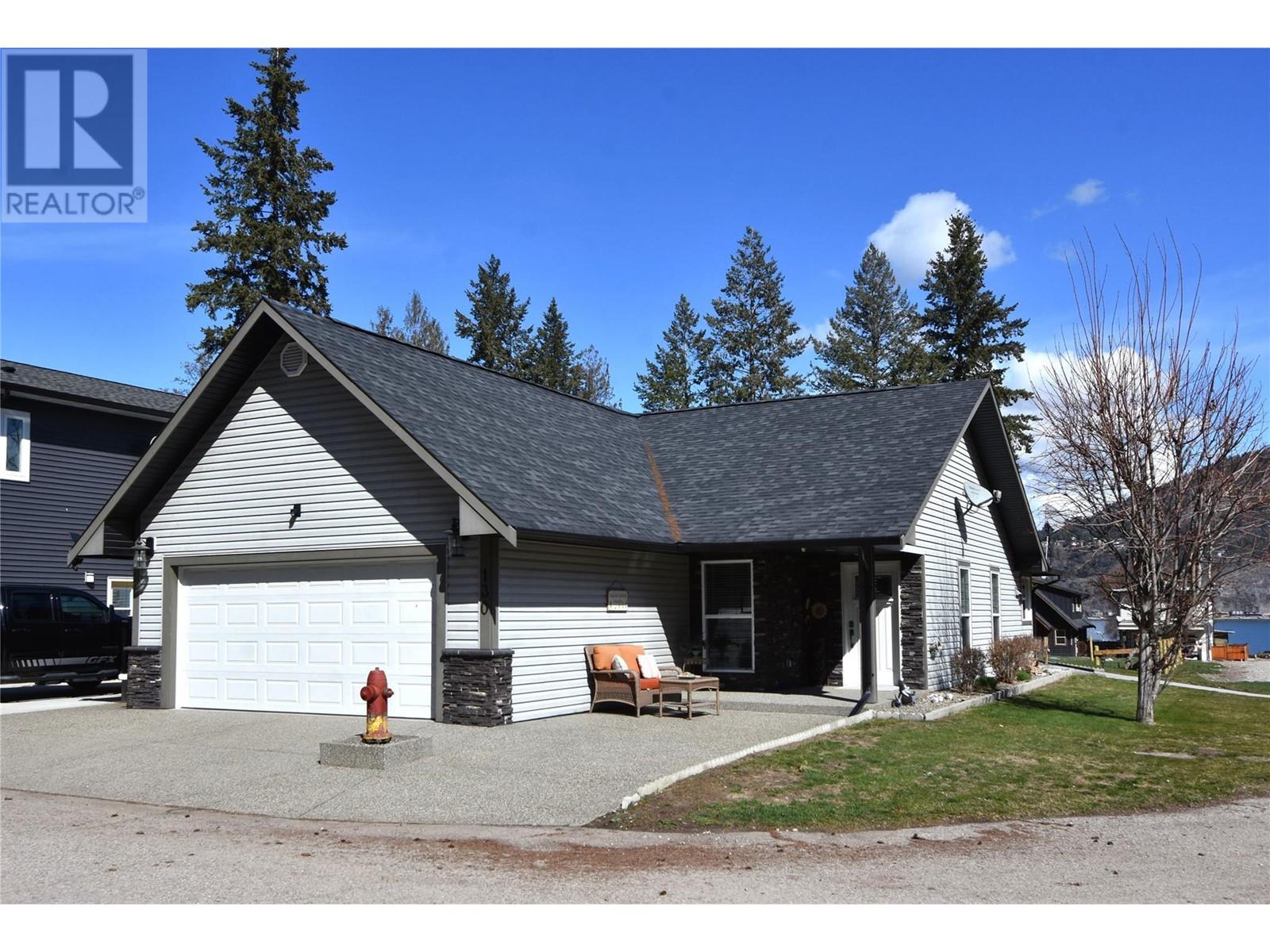 130 Deer St, Vernon, BC V1H 2A1