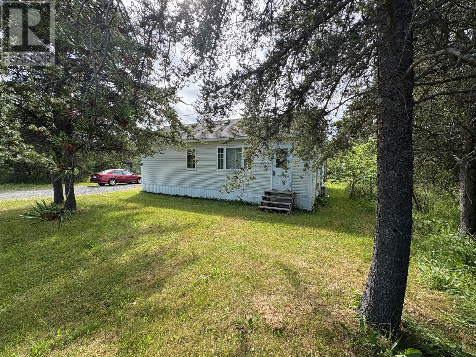 12 Station Rd, Lewisporte, NL A0G 3A0