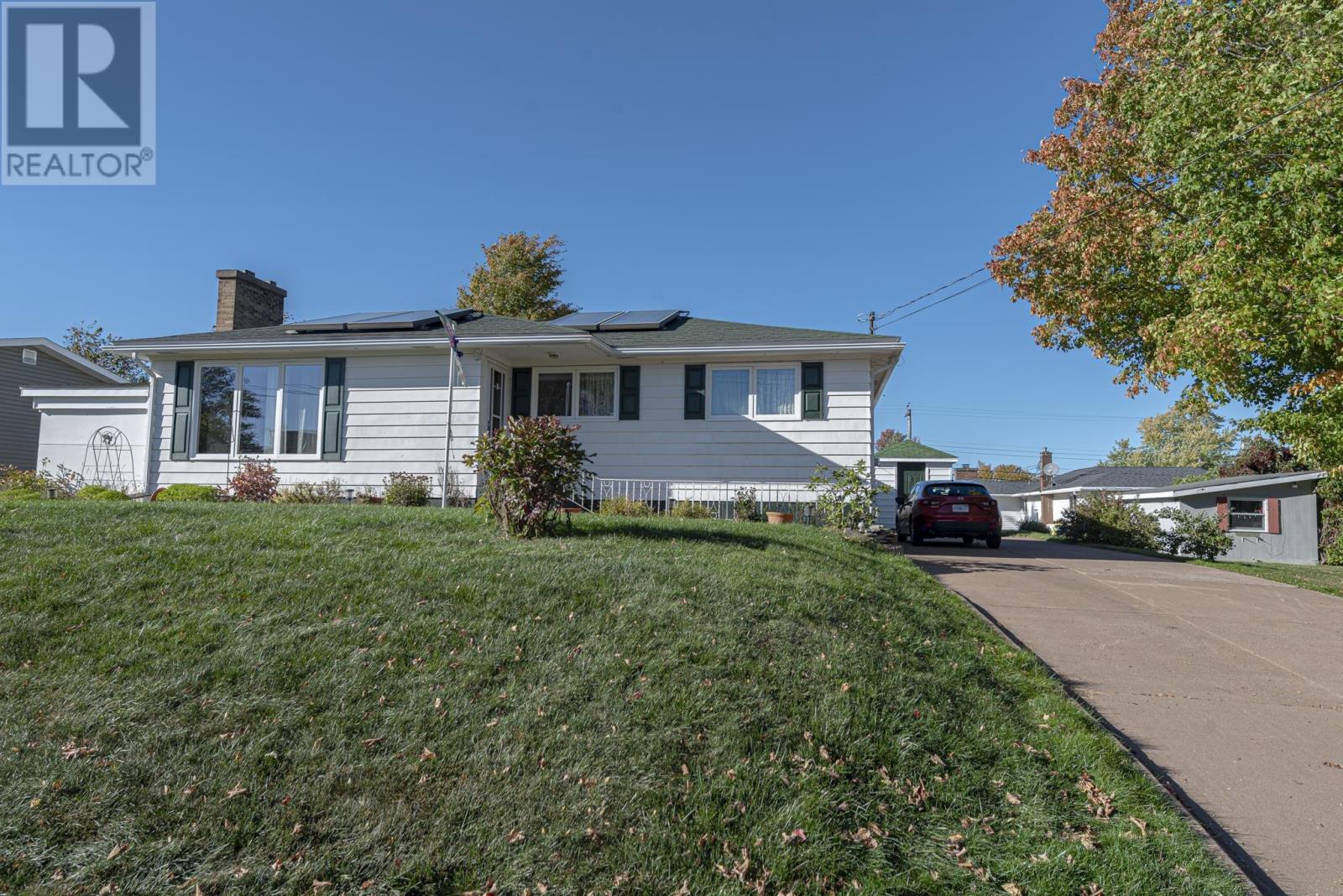389 Dunbar Ave, New Glasgow, NS B2H 1W2