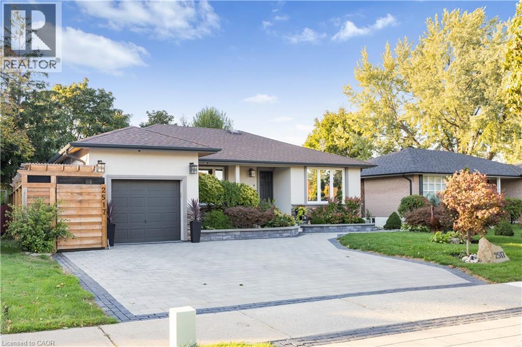 2517 Constable Rd, Mississauga, ON L5J 1V9