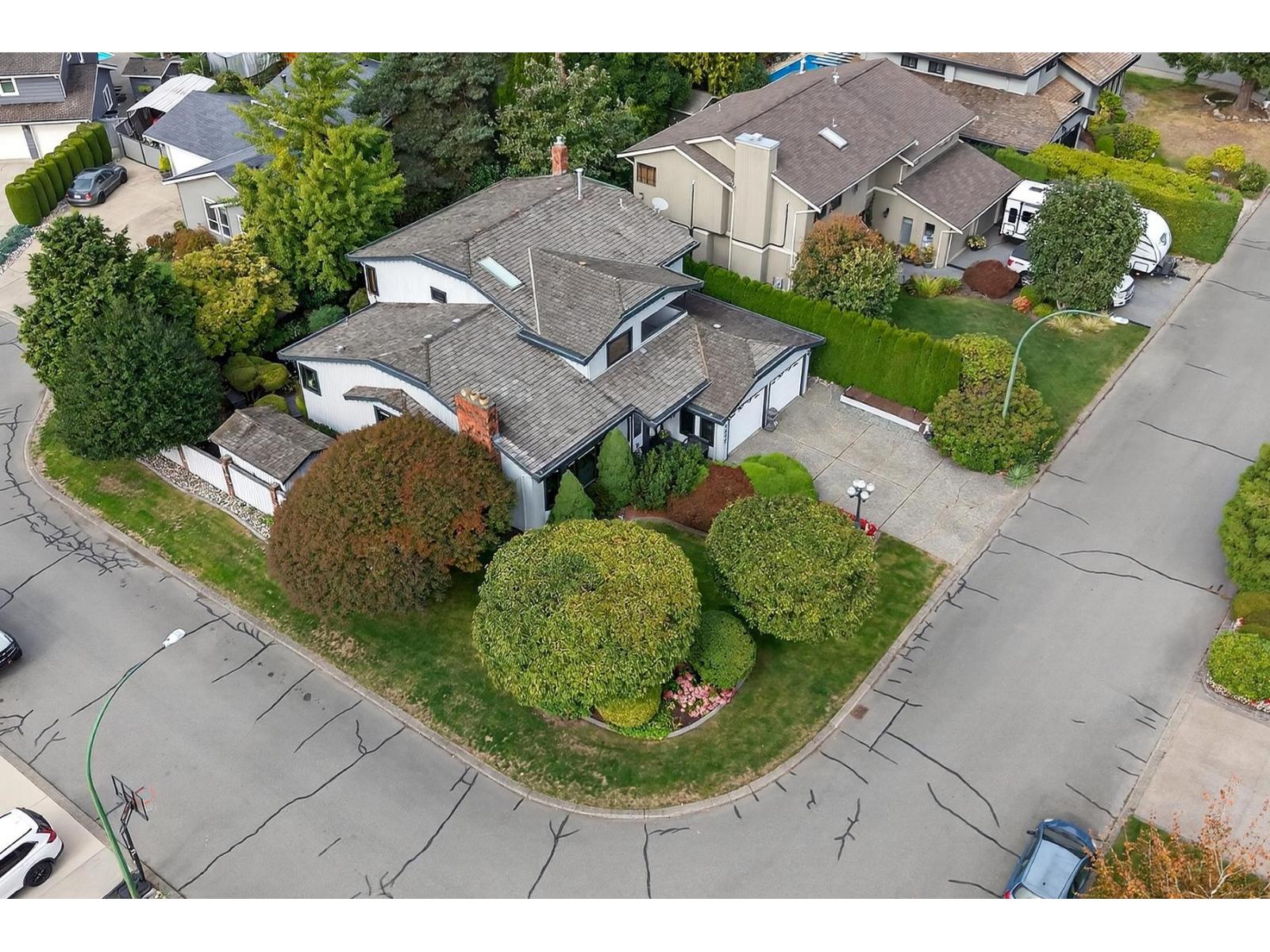 7777 Stamford Pl, Delta, BC V4C 7T5