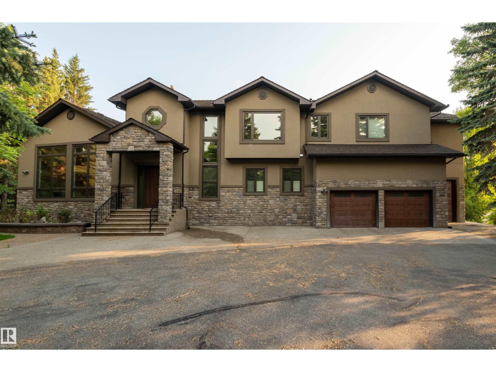 116 Windermere Cr NW, Edmonton, AB T6W 0S3