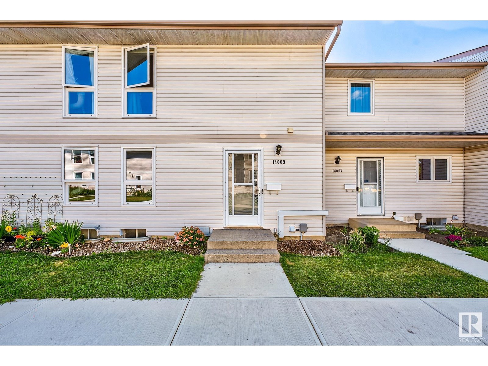 121 St Nw Unit 14009, Edmonton, AB T5X 4H8