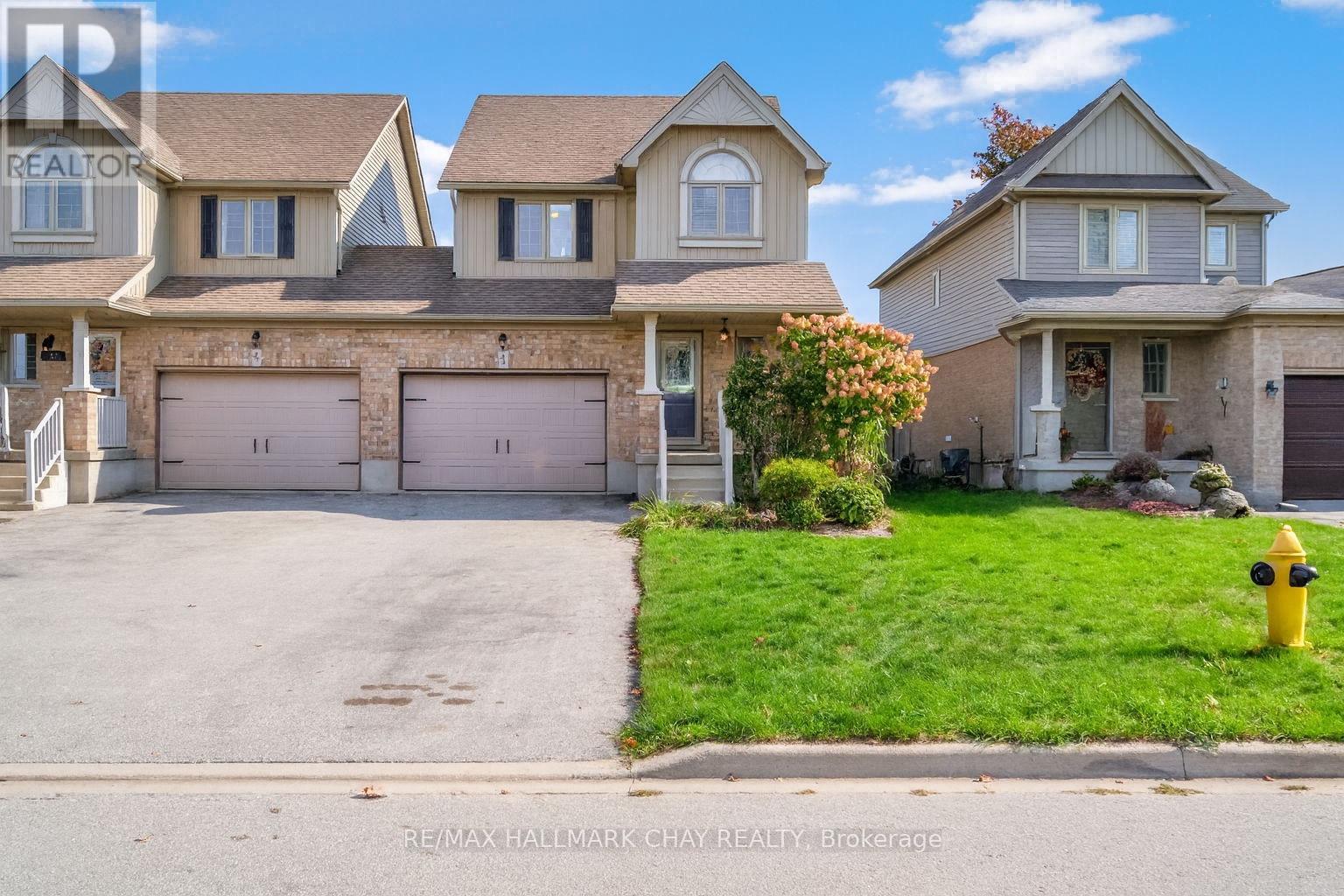 35 Banting Cres, Essa Angus, ON L3W 0P7