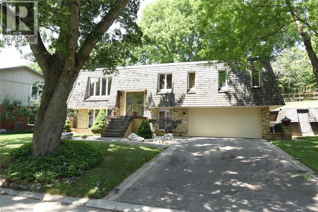 30 Terrace Dr, Hamilton, ON L9A 2Y6