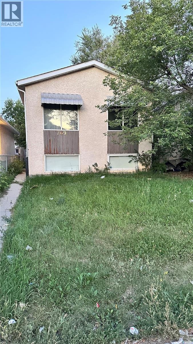 769 Athol St, Regina, SK S4T 3B4