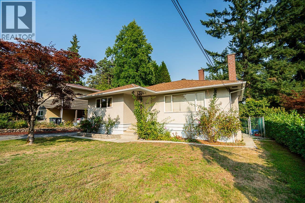 1302 Lennox St, North Vancouver, BC V7H 1X3