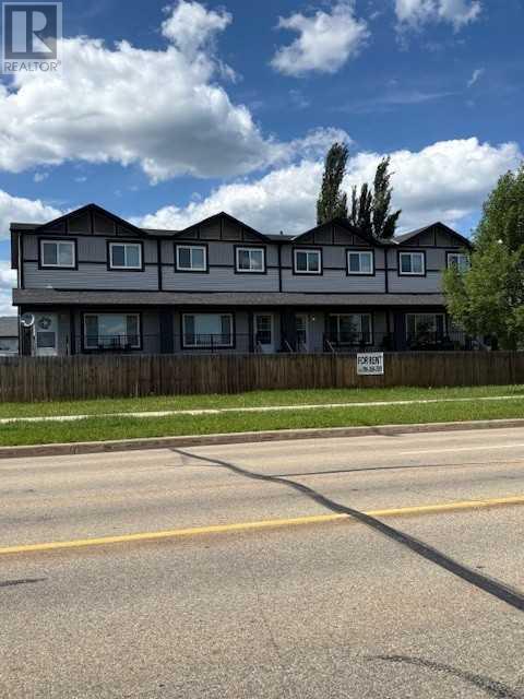8 Anderson Close, Whitecourt, AB T7S 0A6