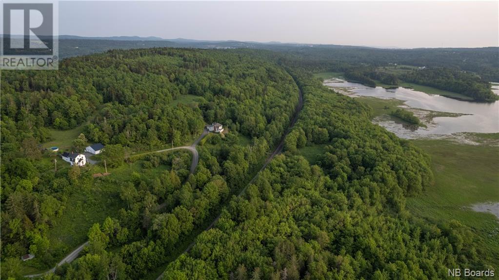 111 Hammond River Rd, Quispamsis, NB E2E 4Z8