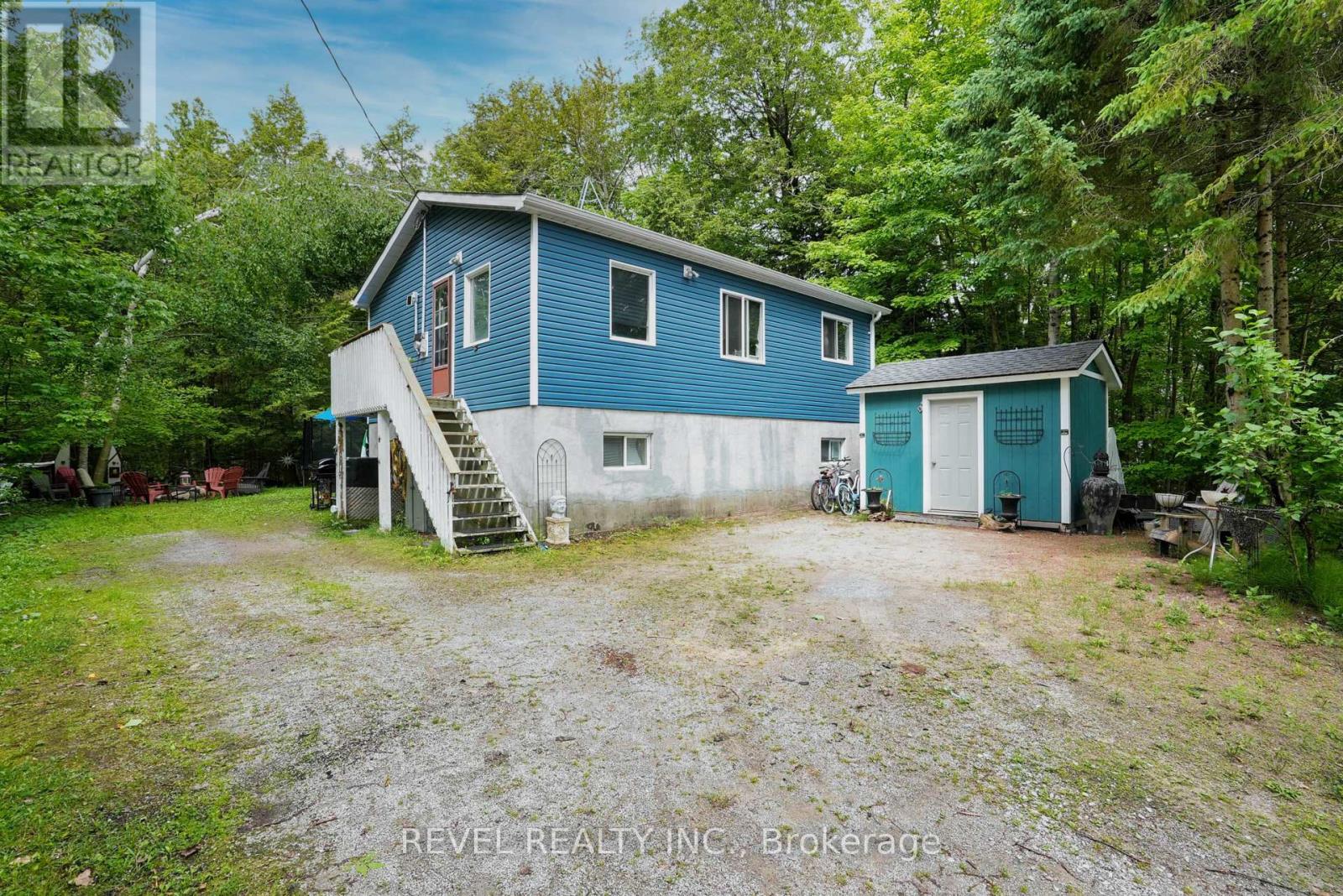 43 Manitou Cres, Tiny, ON L9M 0C6