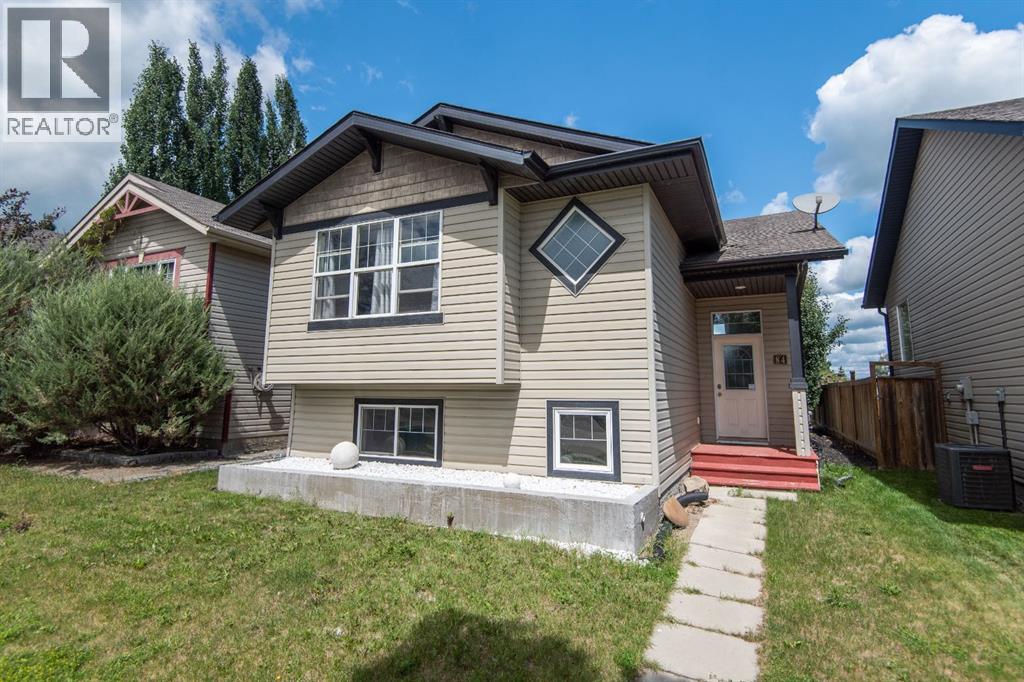 84 Wildrose Dr, Sylvan Lake, AB T4s 2L1
