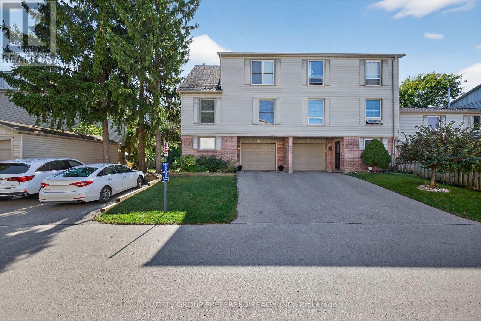 405 Everglade Cres, London, ON N6H 4M8