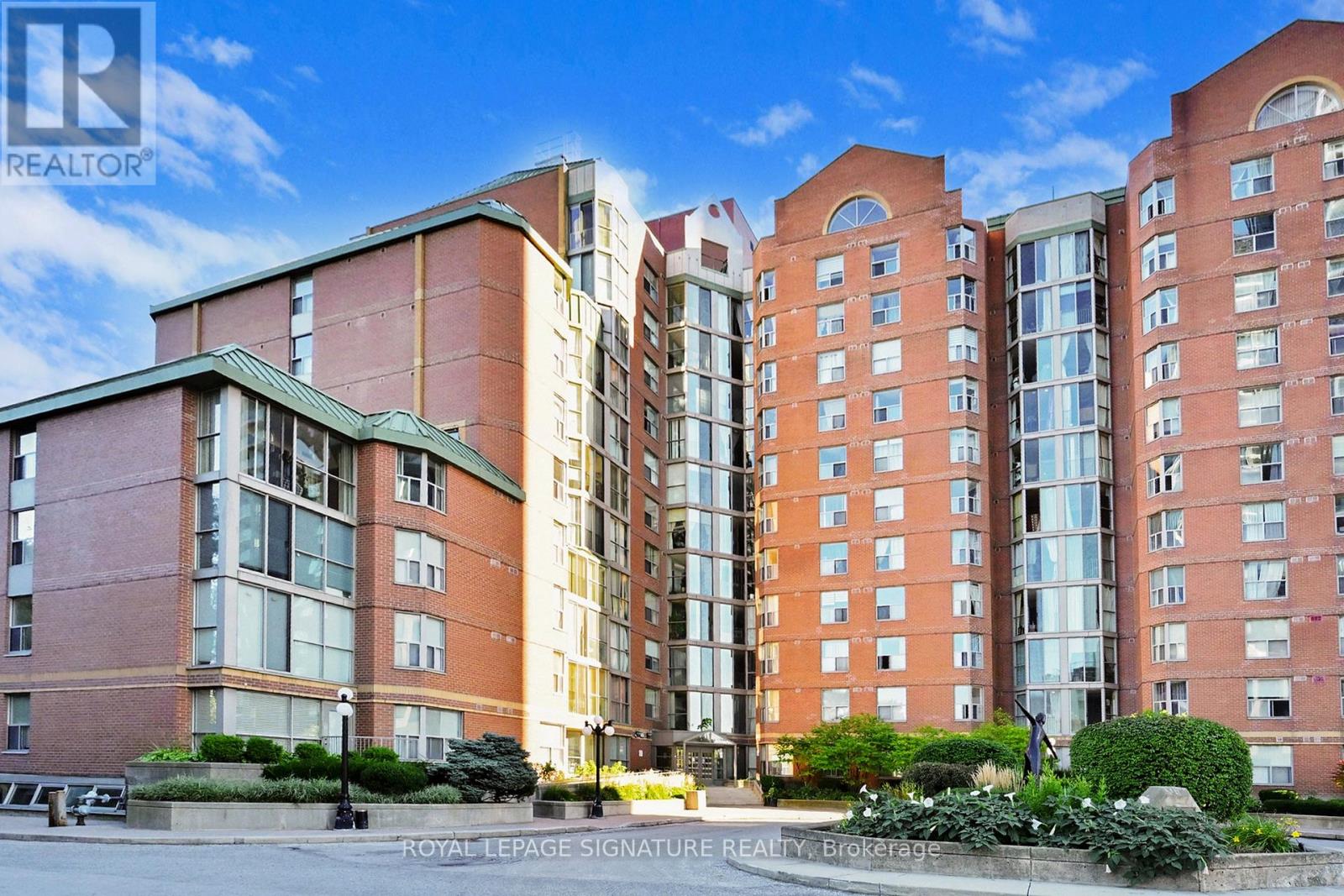 1205 5795 Yonge St, Toronto, ON M2M 4J3
