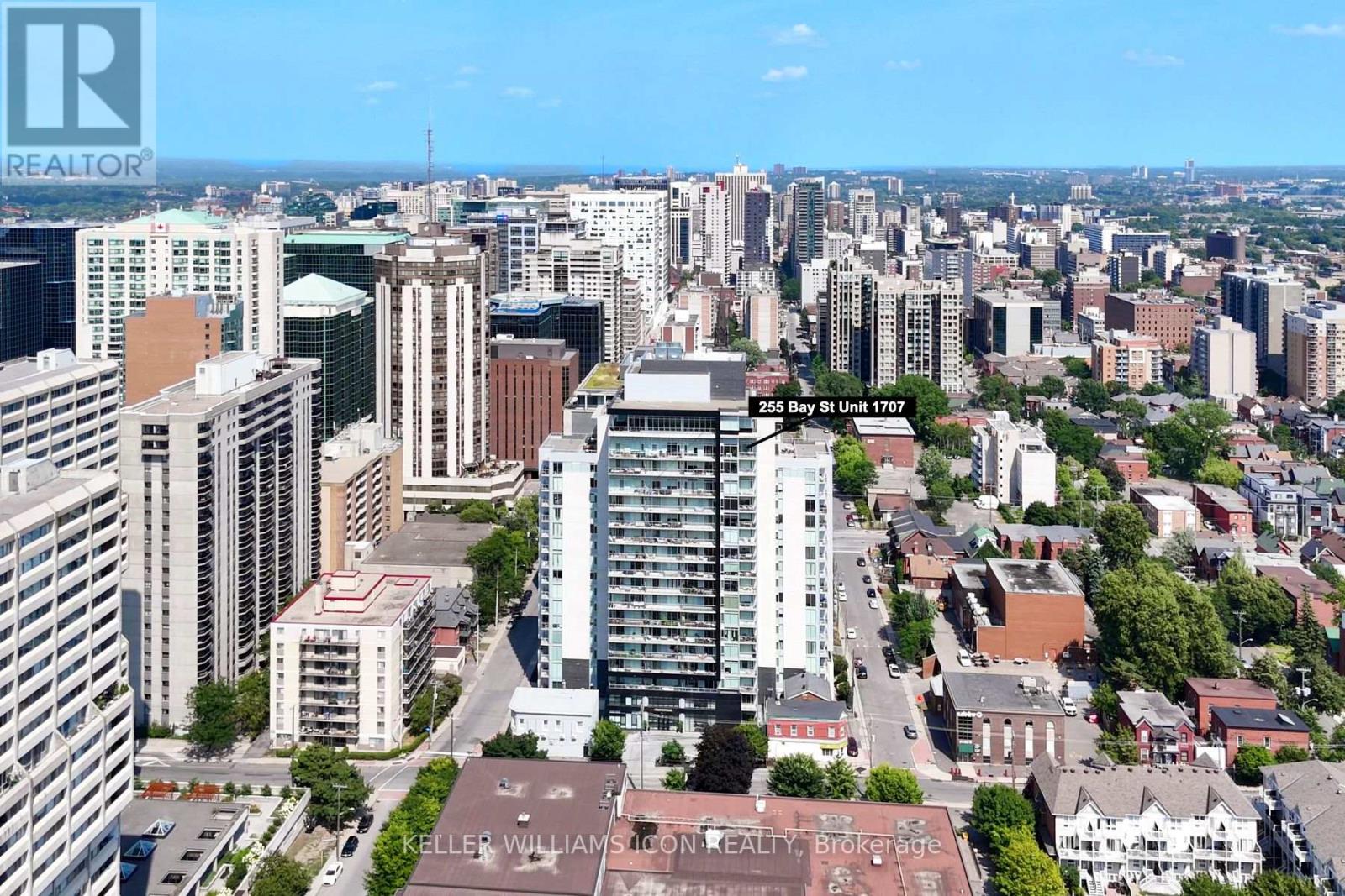 1707 255 Bay St, Ottawa, ON K1R 0C5