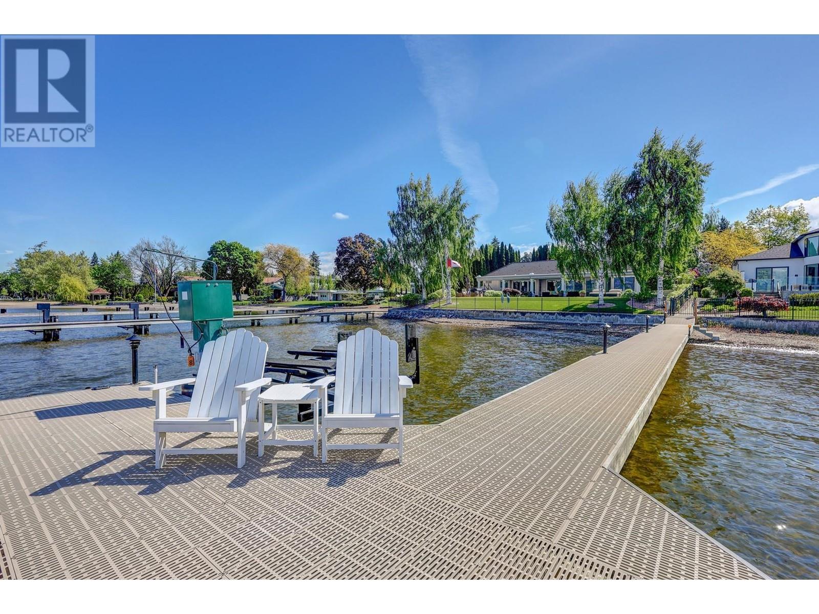 4458 Lakeland Rd #a, Kelowna, BC V1W 1C9