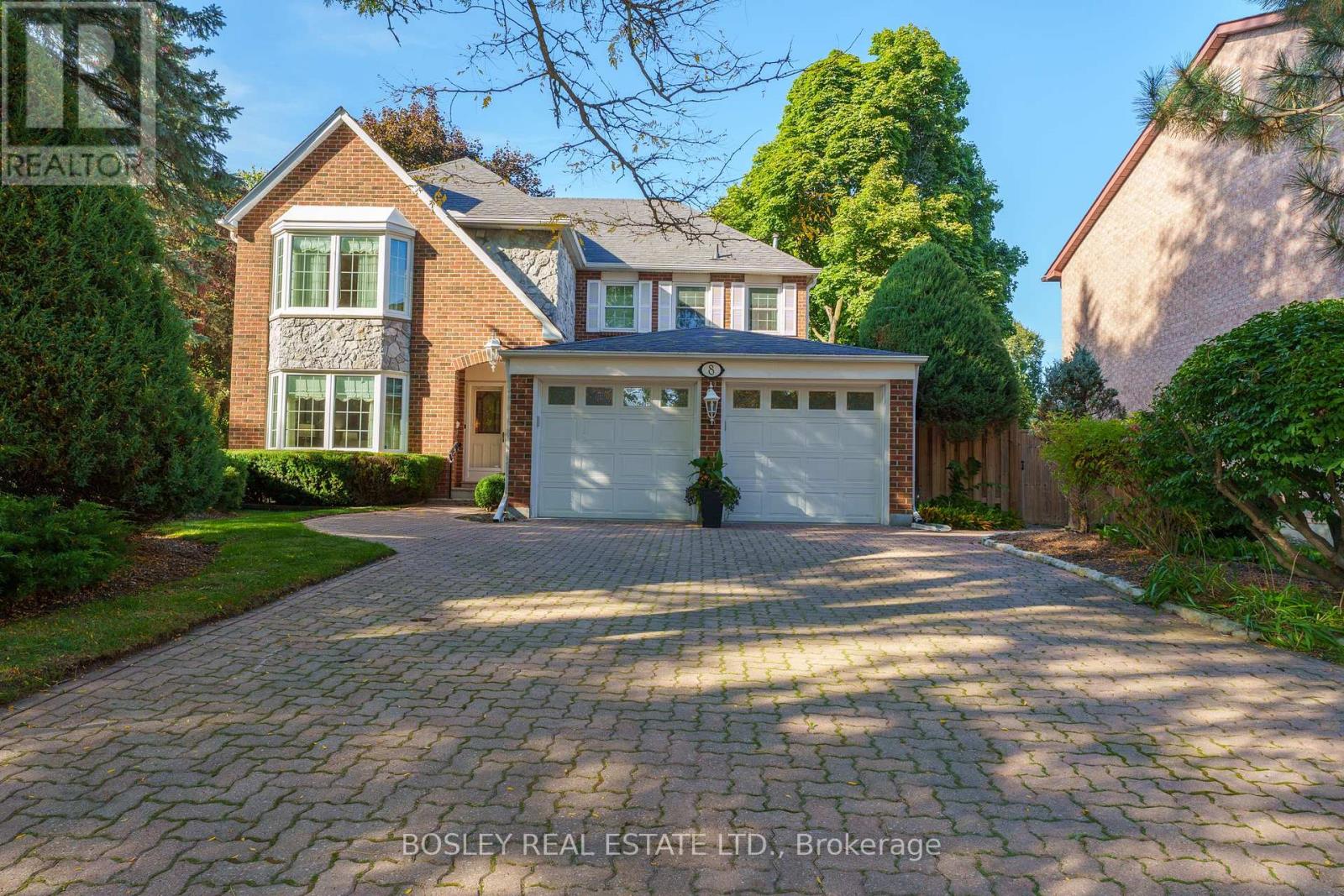 8 Roverdale Ct, Markham Unionville, ON L3R 7K7