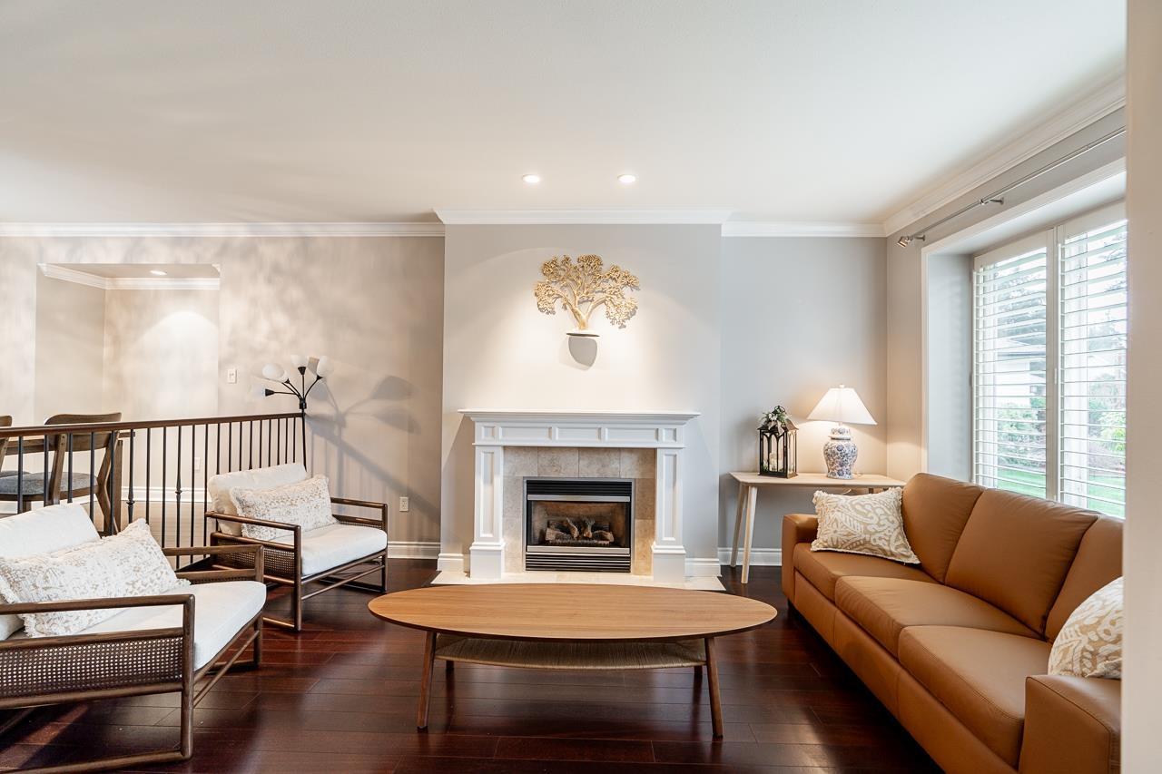 5976 Southpark Grv, Surrey, BC V3X 2B9