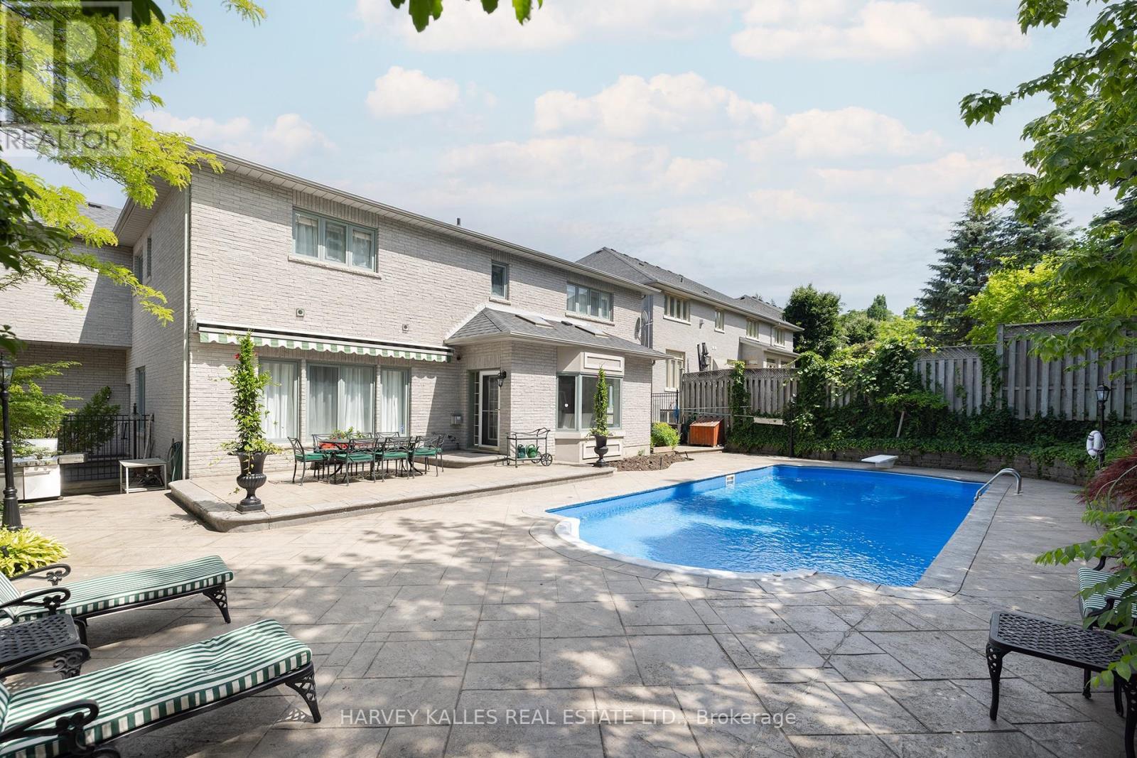 60 Bowan Ct, Toronto, ON M2K 3A7