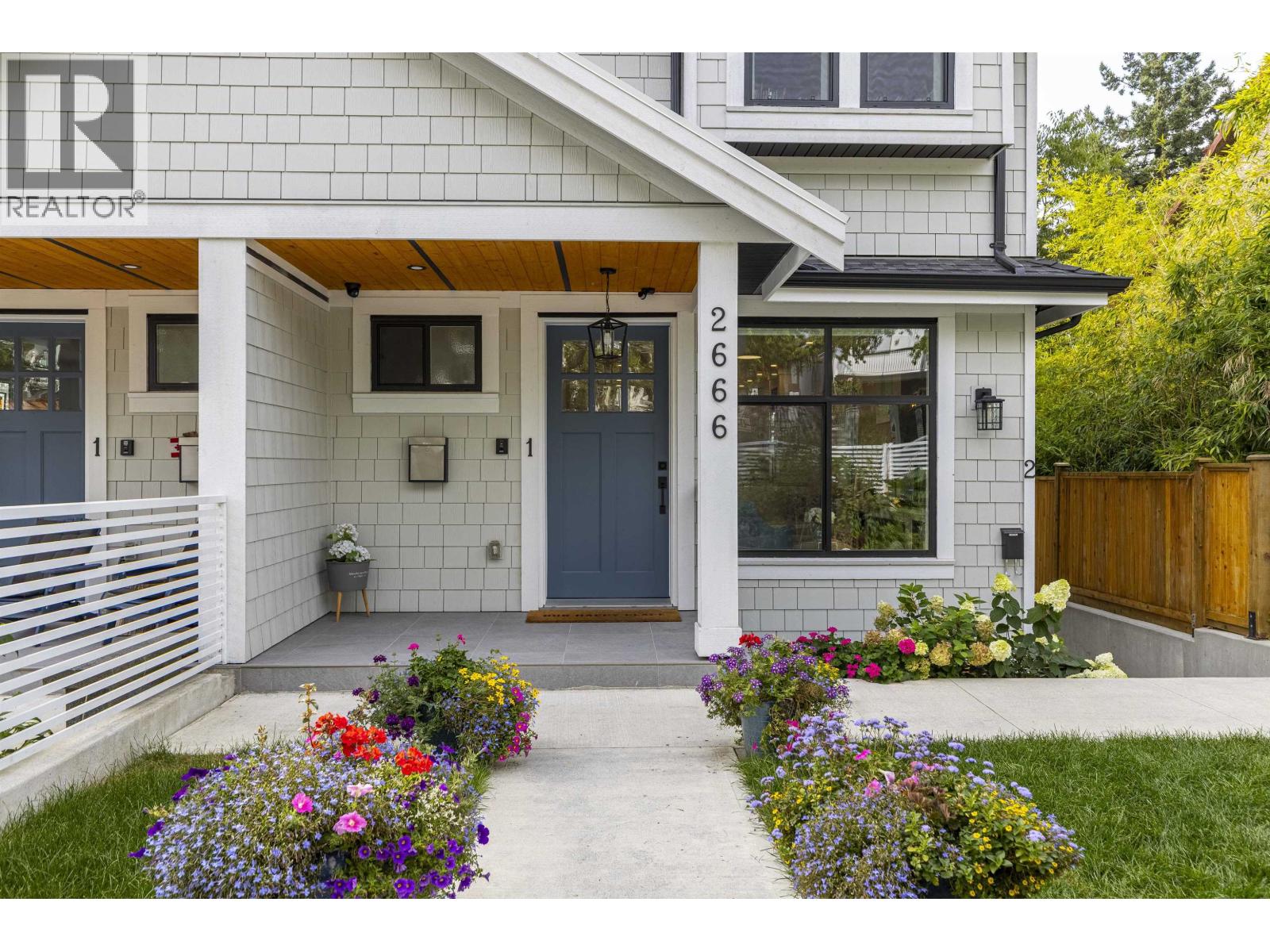 2666 E 6th Ave, Vancouver, BC V5M 1R3