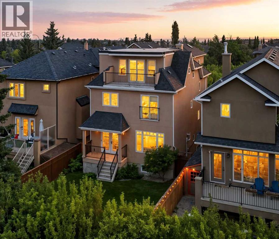24 Aspen Meadows Grn SW, Calgary, AB T3H 5J9
