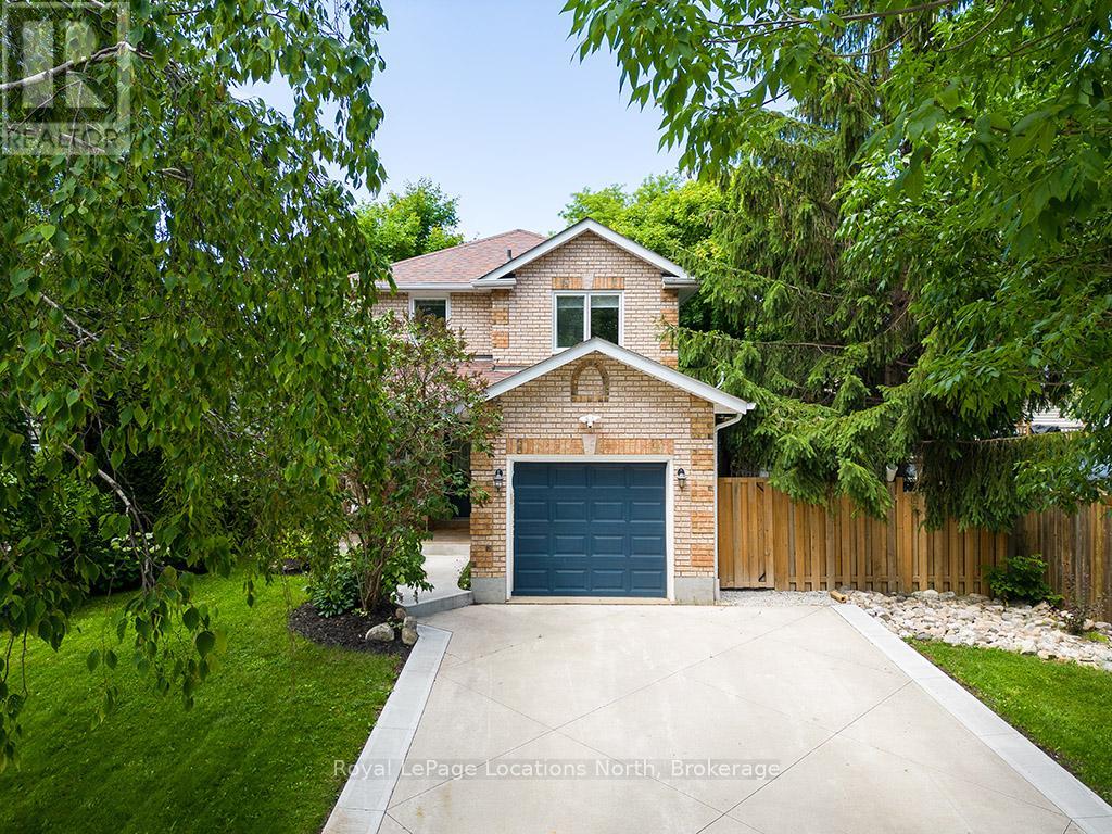 52 Dillon Dr, Collingwood, ON L9Y 4S5