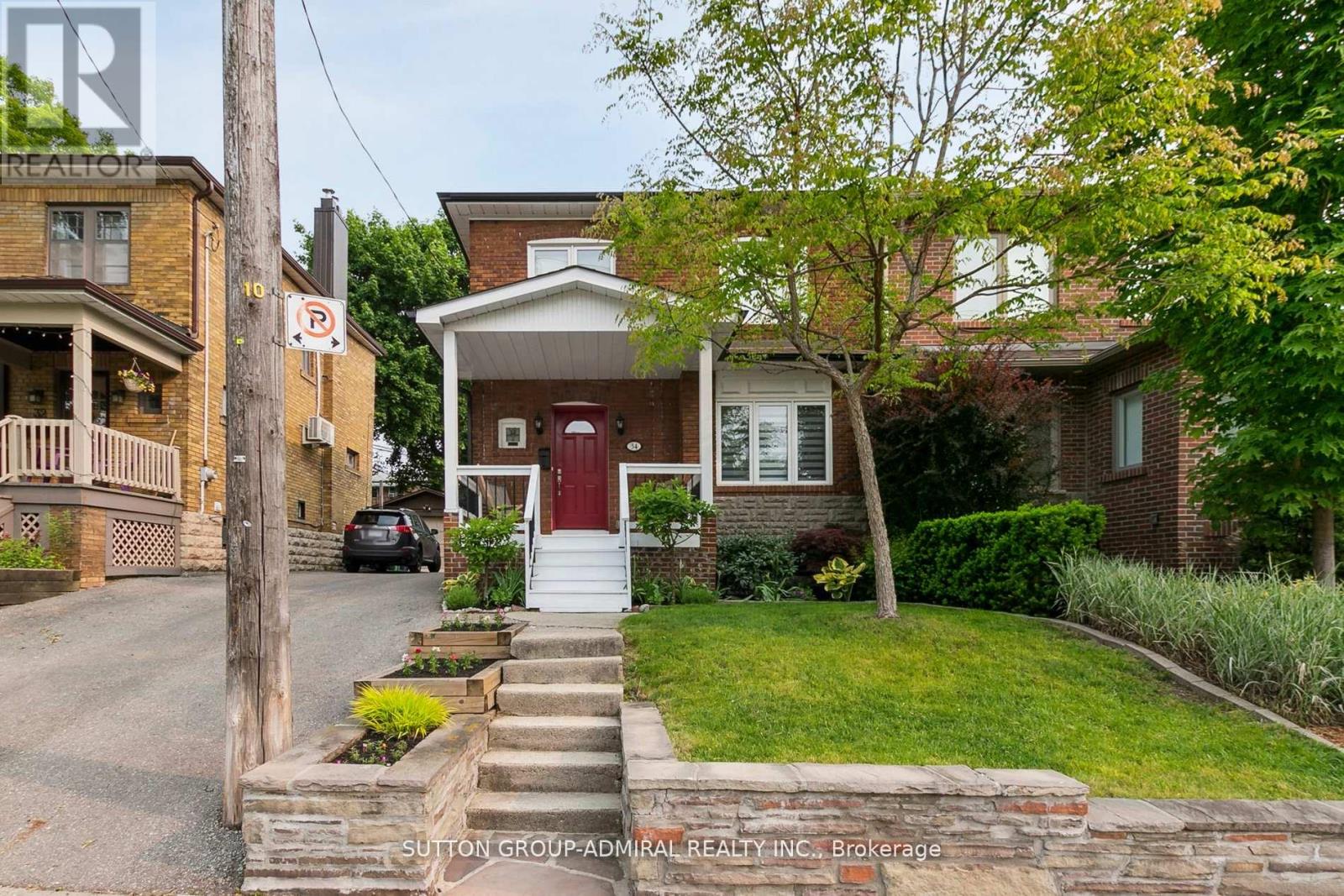 34 Elvina Gdns, Toronto, ON M4P 1X8