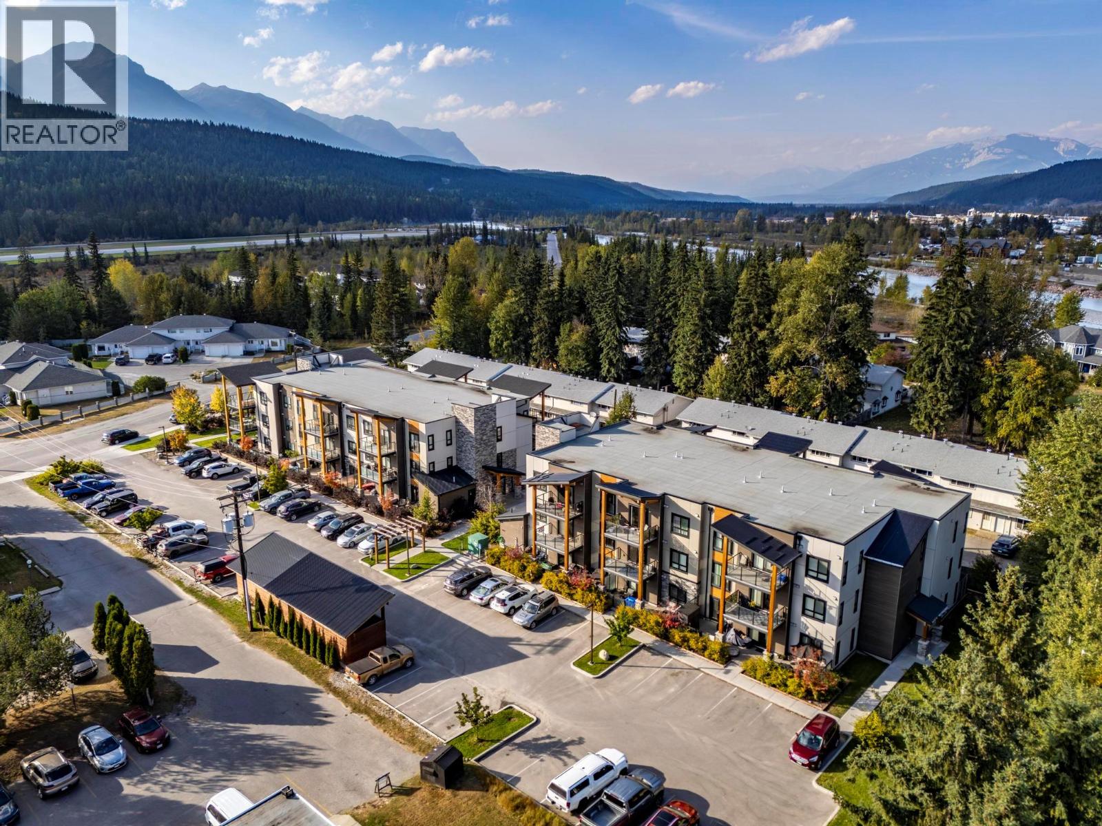 410 5th S Avenue Unit 1104, Golden, BC V0A 1H0