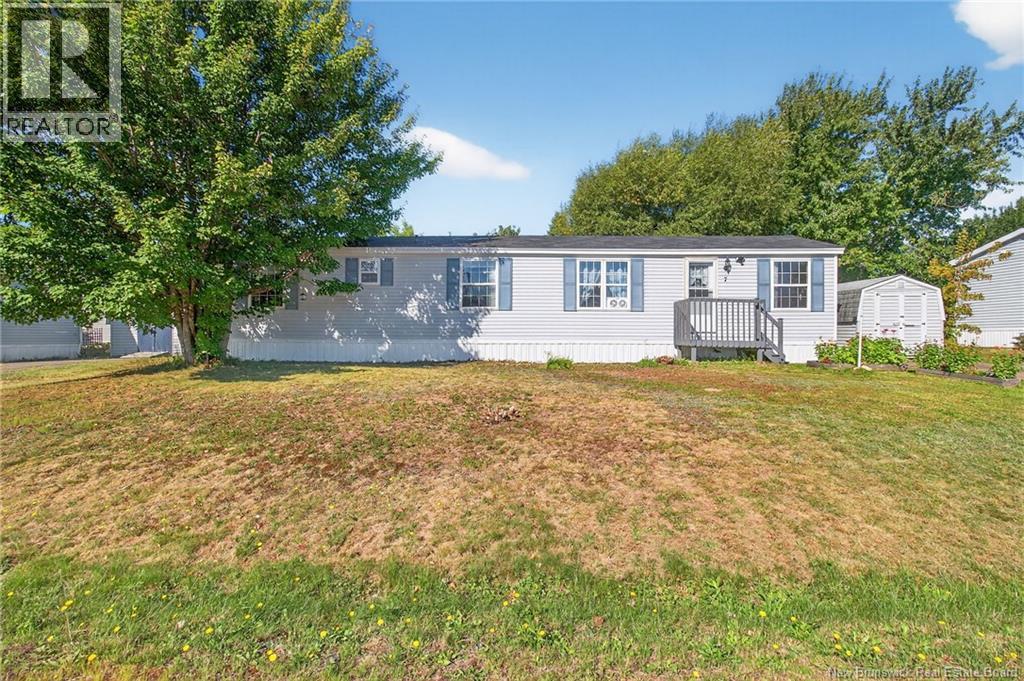 7 Chickadee St, Moncton, NB E1H 2V3