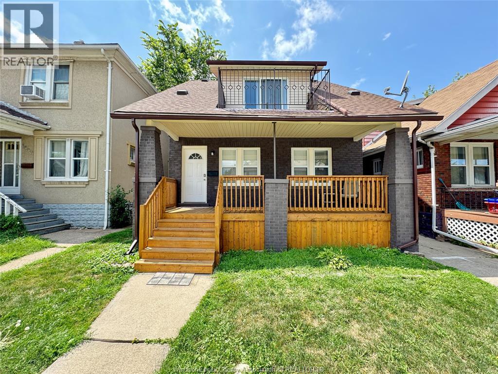 1535 Lillian Ave, Windsor, ON N8X 4A9