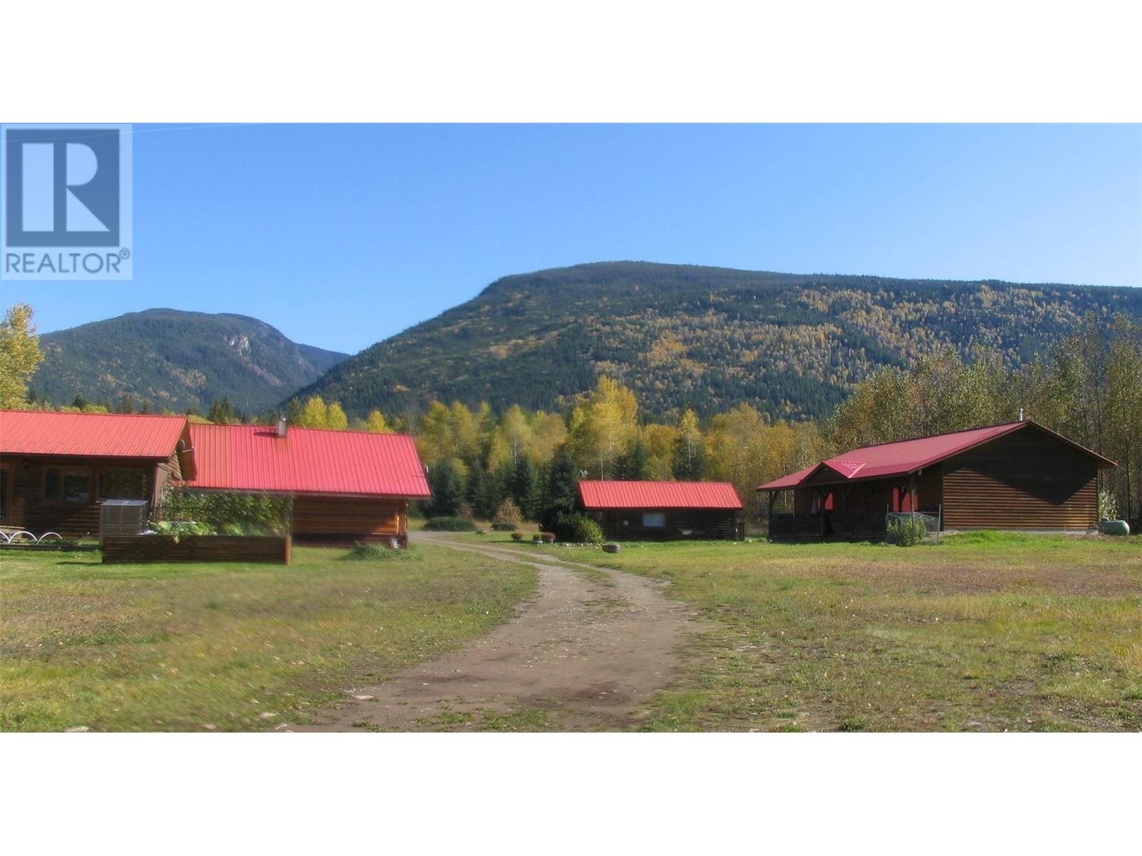5177 Clearwater Valley Rd, Clearwater, BC V0E 1N1