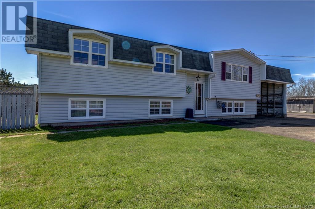 2918 Route 121, Apohaqui, NB E5P 3X1