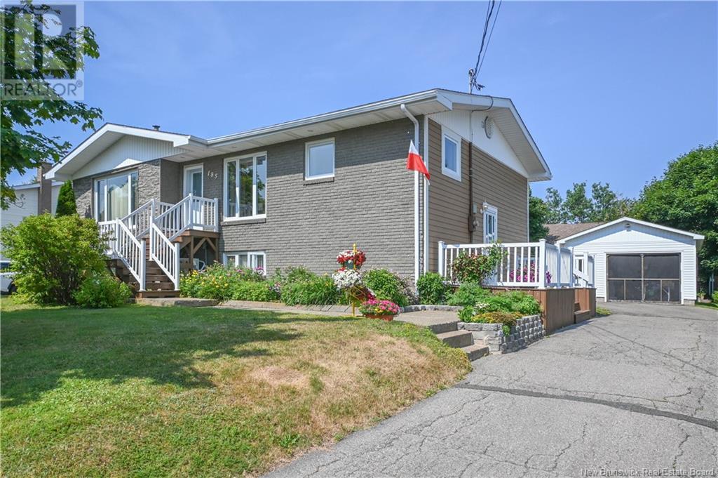 185 Rue Des Trembles St, Shippagan, NB E8S 1K7