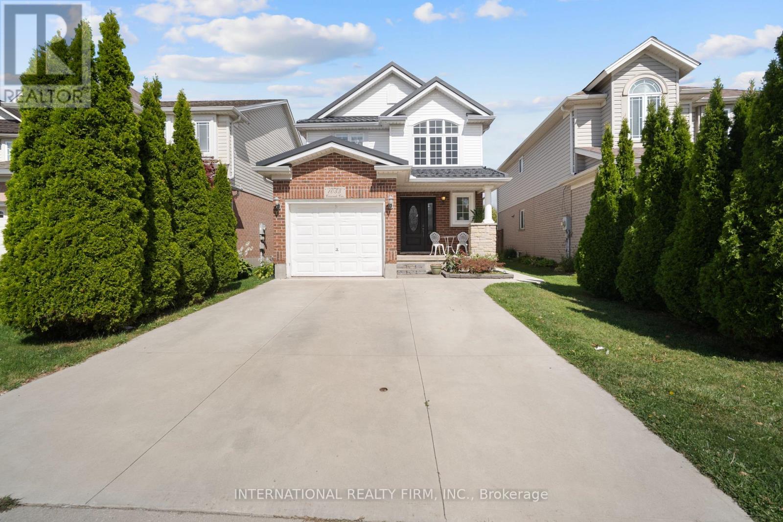 1055 Crosscreek Cres, London, ON N5Y 6K9