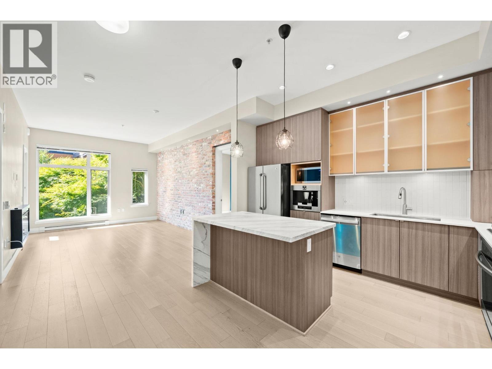 260 Salter Street Unit 211, New Westminster, BC V3M 0J4