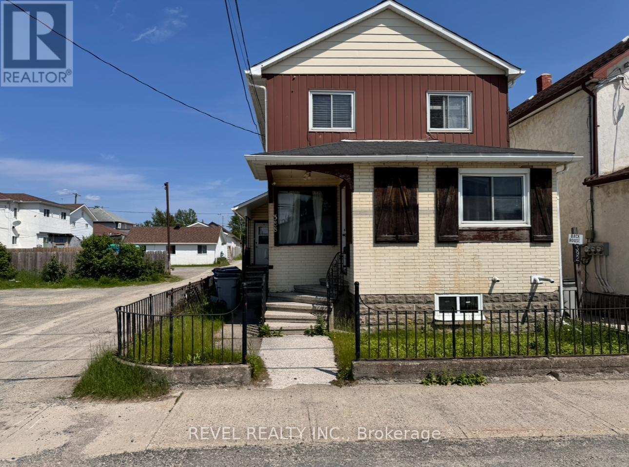 388 Pine St S, Timmins, ON P4N 2L3